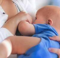 My baby doesn’t latch on to my breast because he can’t breathe. What can I do?