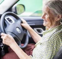 How do I check whether an en elderly person is fit to drive?