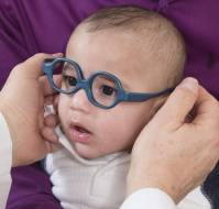Is it possible to remove glasses in childhood?