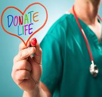 Should doctors pledge their organs first?