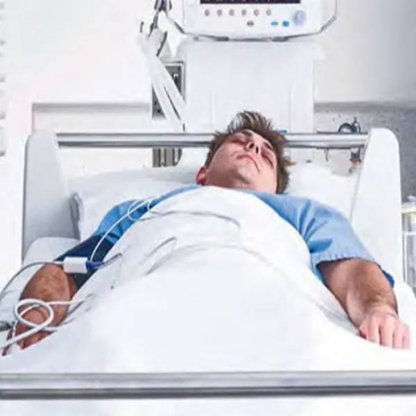 What are the important aspects of nutritional support in critically ill patients?