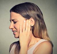 कान का संक्रमण – लक्षण, कारण और उपचार  | Ear Infection (Otitis Media) in Hindi