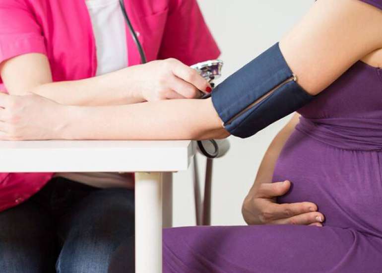 Assessing the Role of Serum β-hCG Levels as a Predictor of Pregnancy-Induced Hypertension