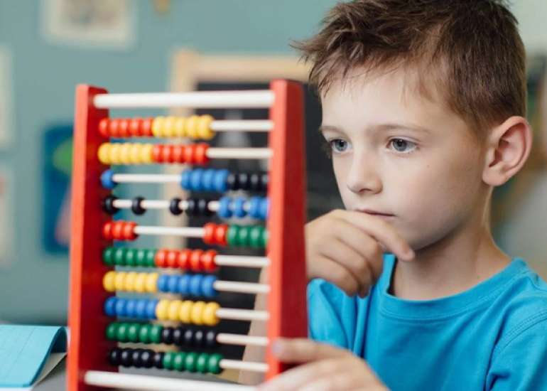 Higher Sedentary Time in Preschool Linked to Better Conceptual Skills in Boys