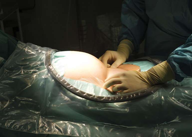 Unsupervised Medical Termination Revealing a Heterotopic Pregnancy: A Clinical and Surgical Challenge