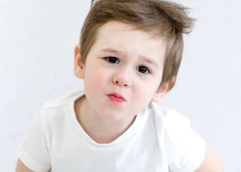 छोटे बच्चों में कब्ज – कारण, लक्षण और घरेलु उपचार | Home Remedies for Constipation in Kids