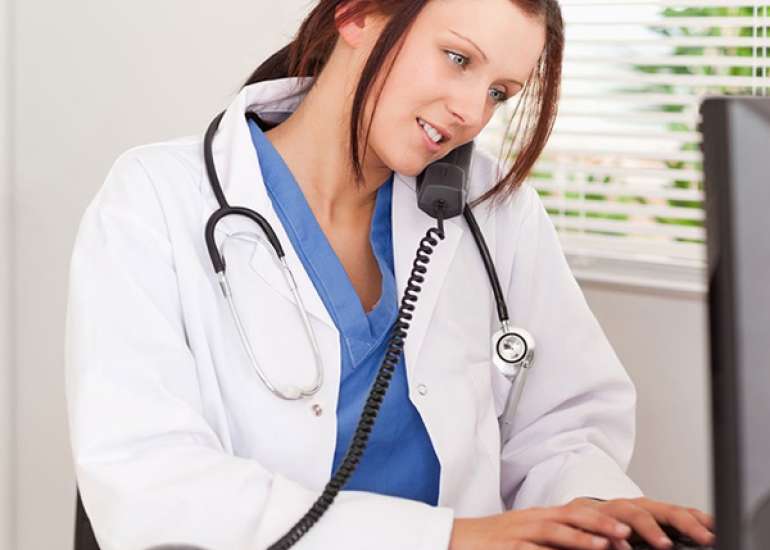 Can doctors give telephonic consultation to the patients?