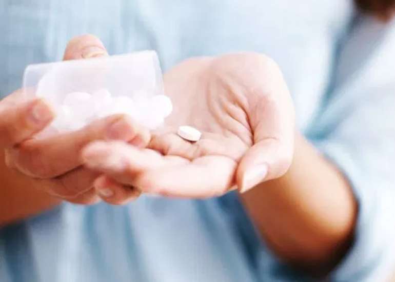 How does aspirin help during a Heart Attack