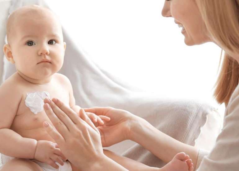 Effectiveness and safety of lotion, cream, gel, and ointment emollients for childhood eczema