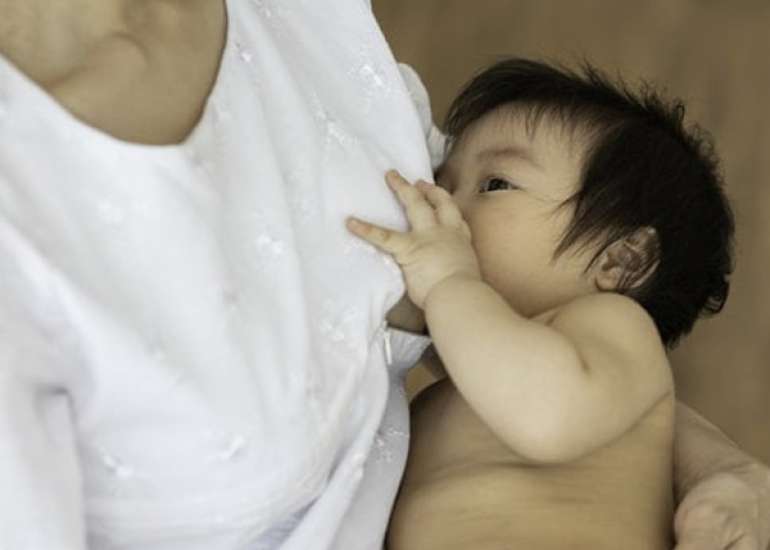 Gastric Lavage has no Role in Improving Exclusive Breastfeeding Rates in Neonates Born through MSAF