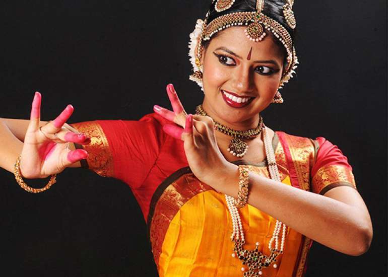 How to educate women regarding classical arts?