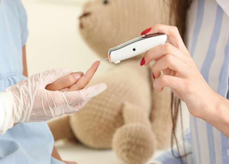 Hypertriglyceridemia with Acute Pancreatitis in Pediatric Diabetic Ketoacidosis: A Case Report