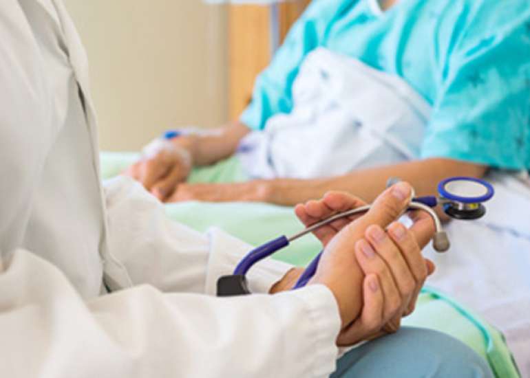 In a patient with COPD, How should we evaluate whether the patient is stable?