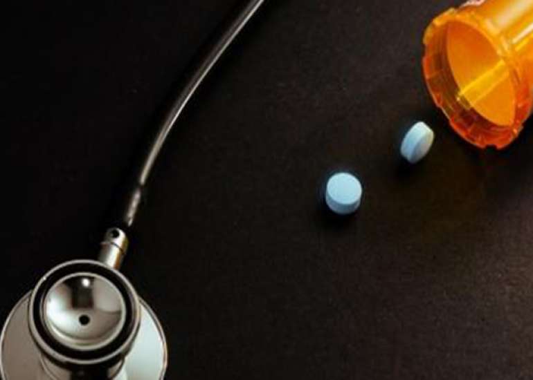 Should DCGI (Drug Controller General of India) take back febuxostat drug from the market?