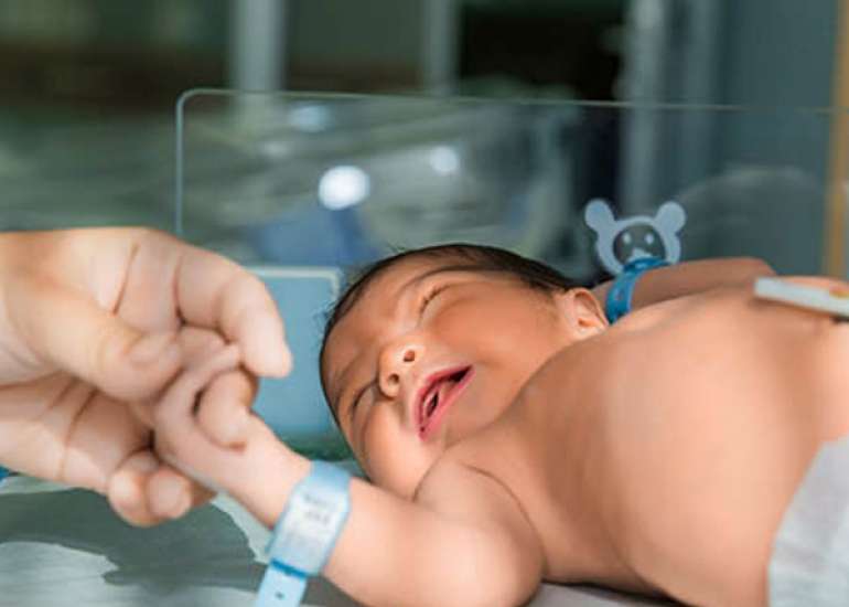 Successful Termination of Insulin Therapy in Transient Neonatal Diabetes Mellitus