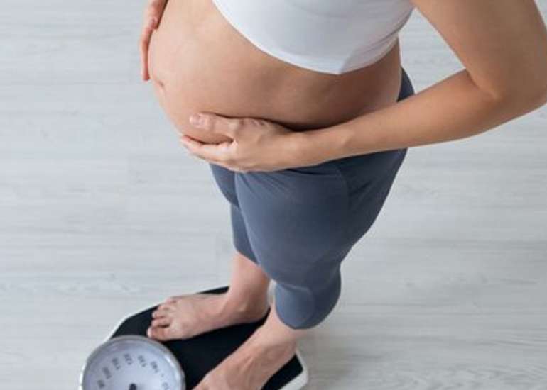 The ICE-MCH Study: Examining the Combined Impact of Pre-pregnancy BMI and Gestational Weight Gain on the Risk of Pre-labour and Intrapartum Caesarean Section
