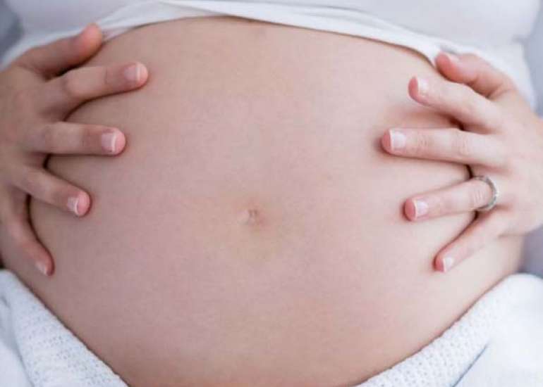 Vacuum-assisted C-sections render better maternal and fetal outcomes than manual extraction