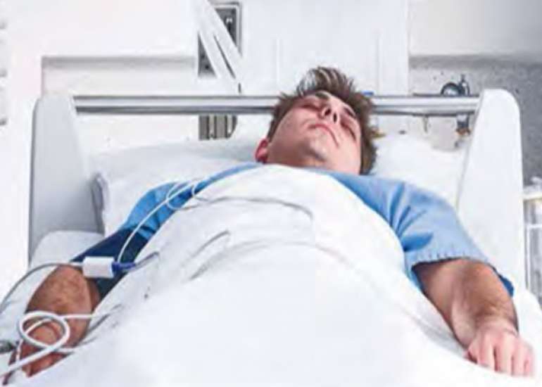 What are the important aspects of nutritional support in critically ill patients?