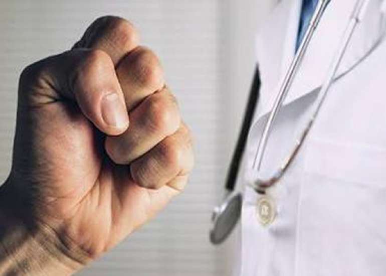 Why is violence on doctors increasing in India?