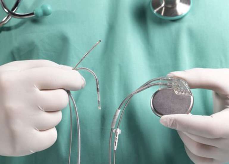 Are all cardiac devices battery operated?