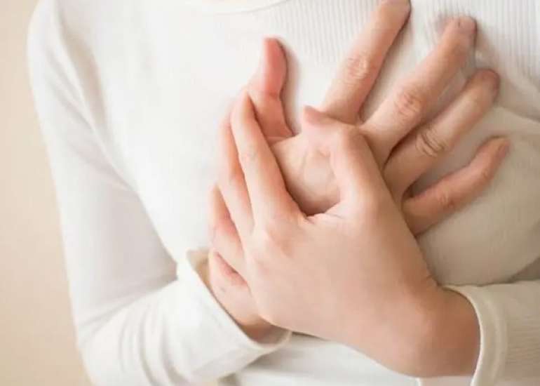 एनजाइना क्या है? लक्षण, कारण, प्रकार और इलाज सब जाने | Angina in Hindi