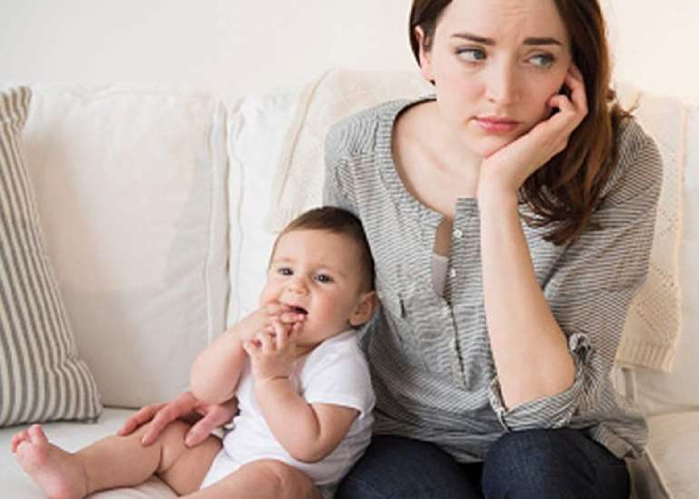 आखिर क्यों होता है प्रसवोत्तर डिप्रेशन? सब जाने | Postpartum Depression in Hindi