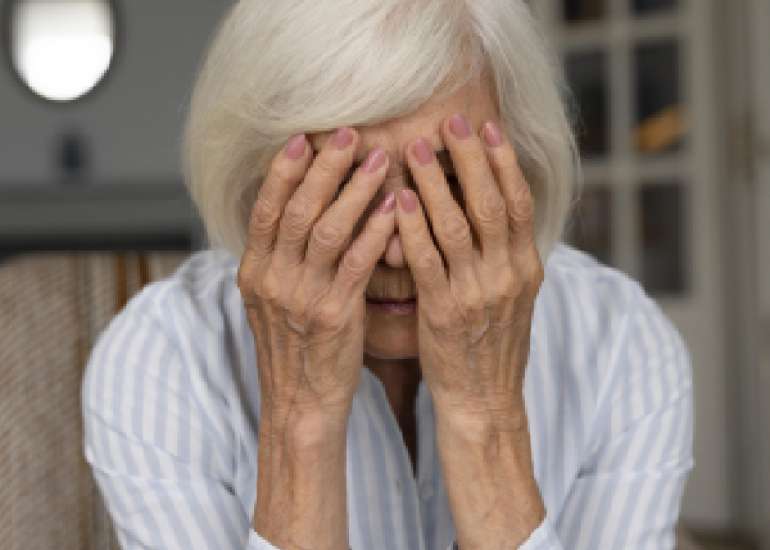 अल्जाइमर रोग से जुड़े 10 रोचक तथ्य | 10 Interesting Facts About Alzheimer's Disease in Hindi