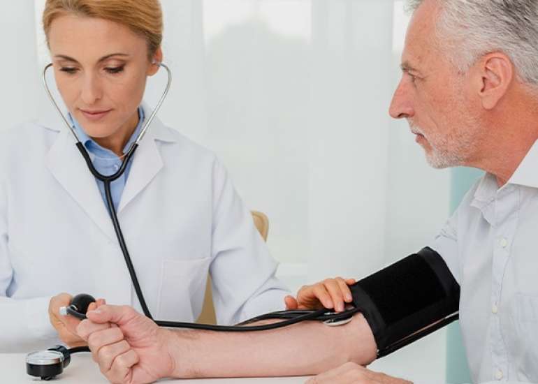 हाइपरटेंशन प्रकार, लक्ष्ण, कारण, बचाव, उपचार | Hypertension in Hindi