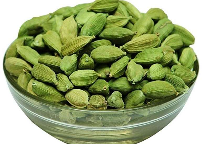 गर्मियों में छोटी इलायची खाने के फायदे और नुकसान | Cardamom Benefits, Side Effects