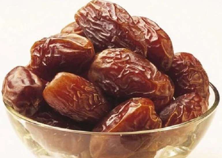 खजूर खाने के फायदे और नुकसान | Dates Eating benefits and side effects in hindi