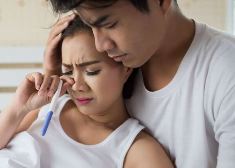 गर्भपात क्या है? कारण, लक्षण और इलाज | Miscarriage in hindi