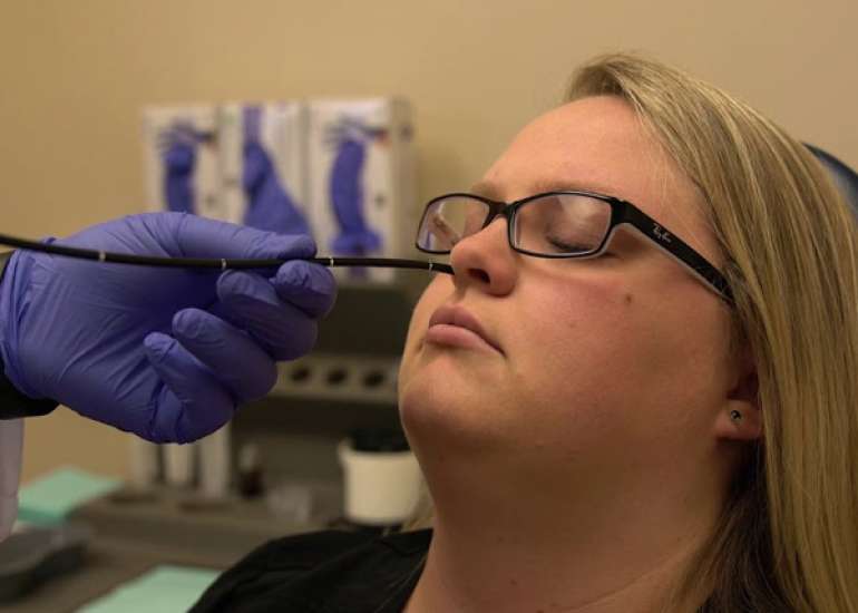 नेजल एंडोस्कोपी क्या है? | Nasal Endoscopy in Hindi