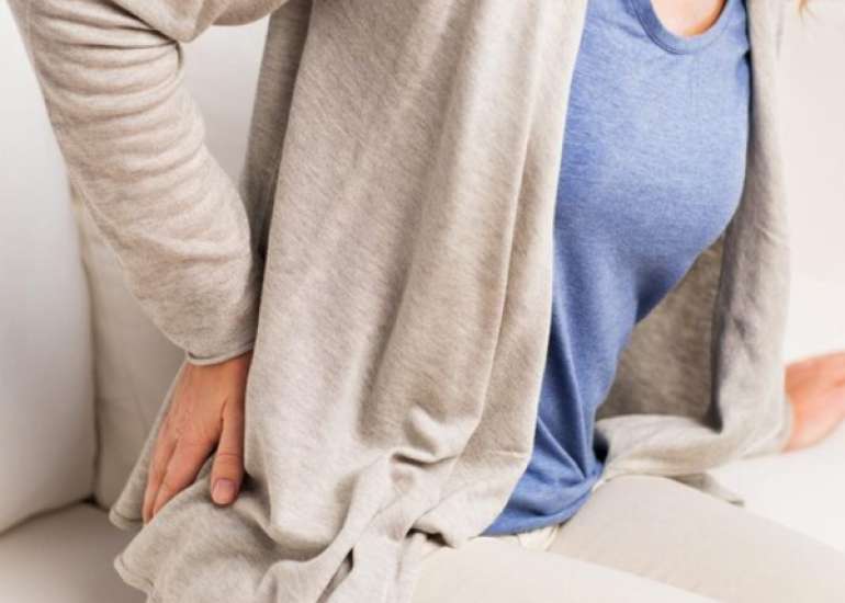 किडनी का दर्द क्या है? कारण, लक्षण और इलाज | Renal Colic in Hindi