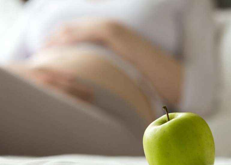 गर्भावस्था के बाद वजन कम करने के असरदार 10 टिप्स | 10 Tips For Losing Weight After Pregnancy in Hindi