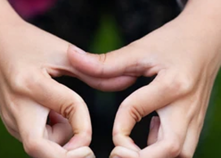 ज्वाइंट हाइपरमोबिलिटी सिंड्रोम क्या है? कारण, लक्षण और इलाज | What is Joint Hypermobility Syndrome in Hindi