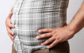 Image ब्लोटिंग कम करने के टिप्स | Stomach Bloating in Hindi