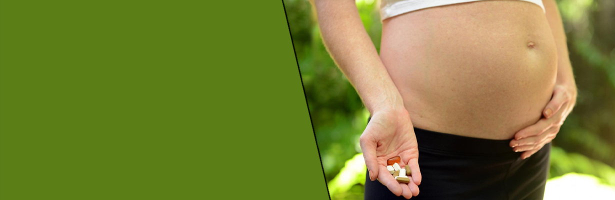 Can folic acid deficiency develop over weeks or months?