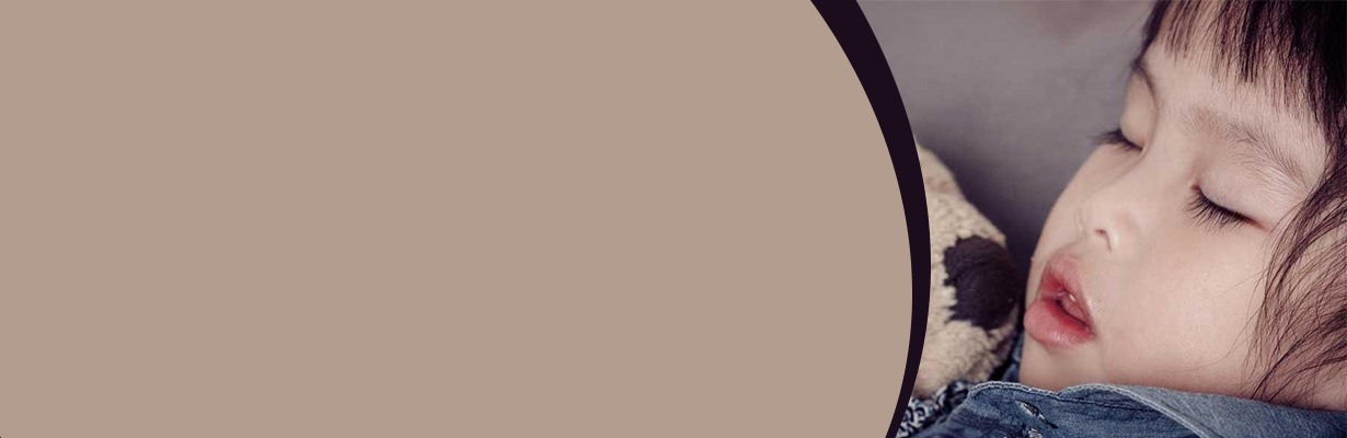 Is there a relation between mouth breathing and an elongated facial feature?