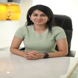 DR.NIDHI  KHANDELWAL